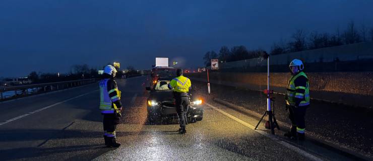 Verkehrsunfall mit mehreren Fahrzeugen